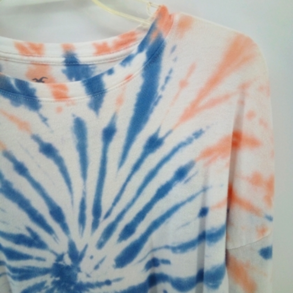 ⭐3/$30 Hollister Tie Dye Sweatshirt Trendy S 100% Cotton - Picture 4 of 6